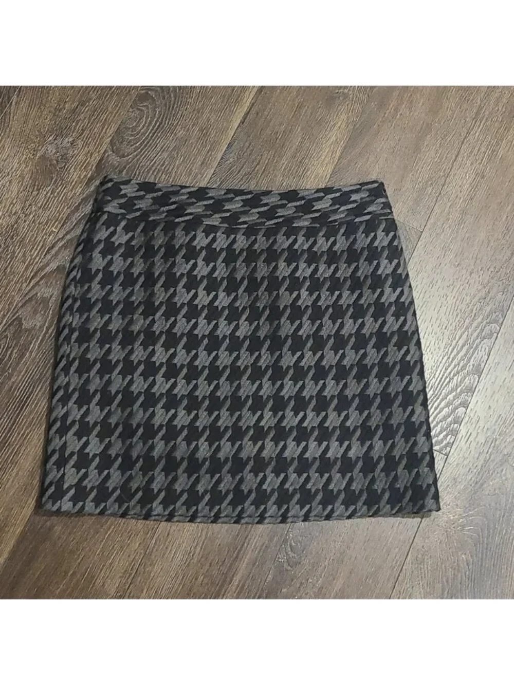 Loft pattern mini skirt